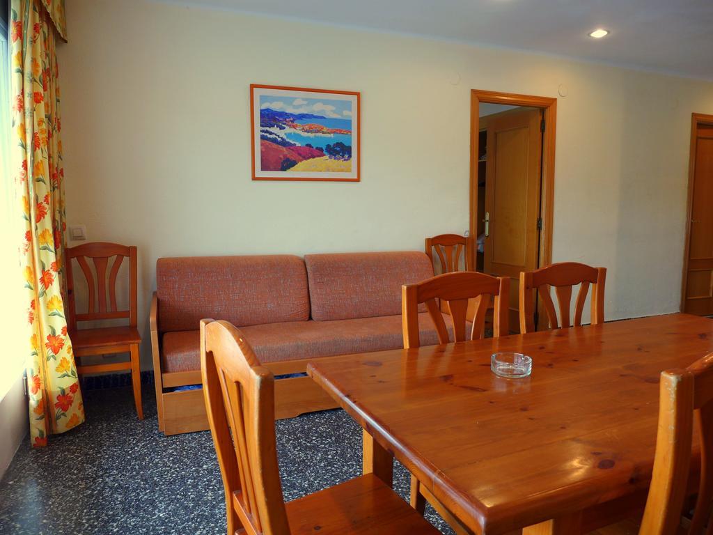 Goya Apartments Салоу Экстерьер фото