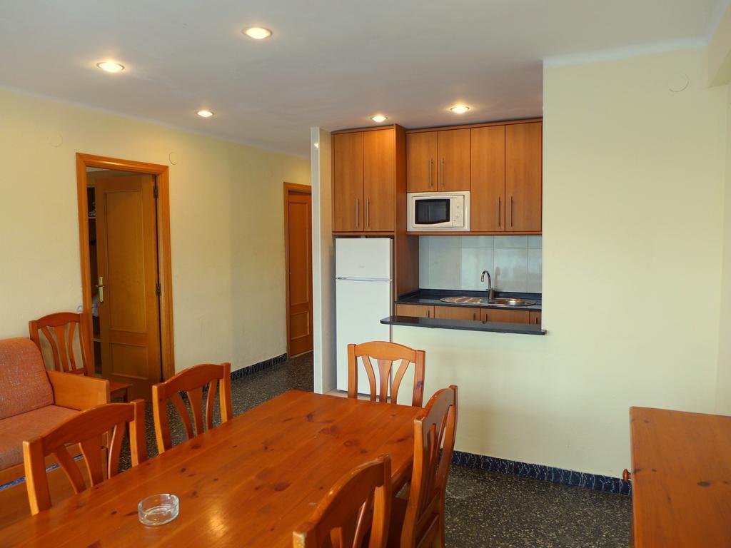 Goya Apartments Салоу Экстерьер фото